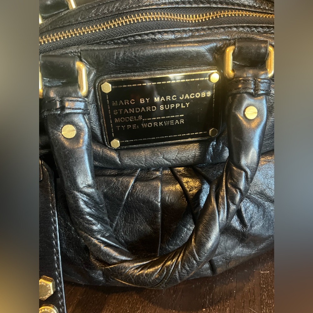 Marc By Marc Jacob’s leather purse. Like new - Picture 10 of 11